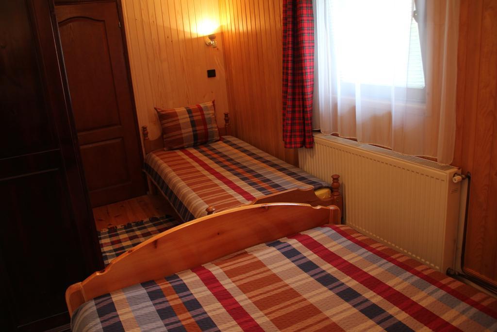 Apartmani U Borovoj Sumi Zlatibor Zimmer foto